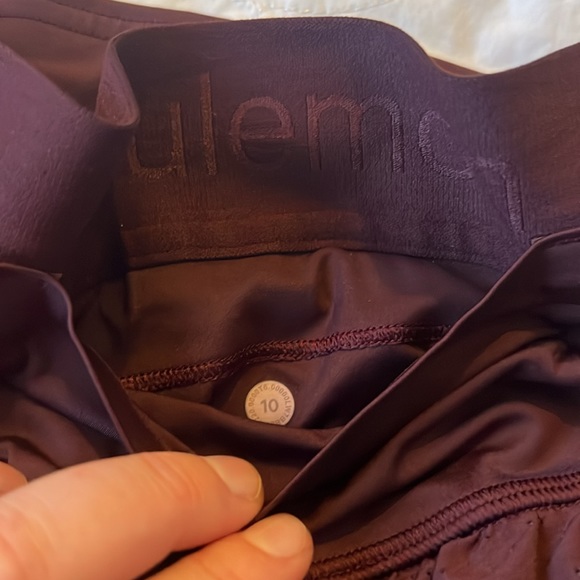 Like new lululemon shorts with built in spandex - Picture 3 of 3